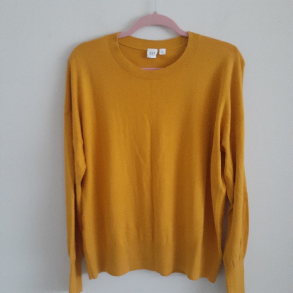 Gap Long Sleeve Top